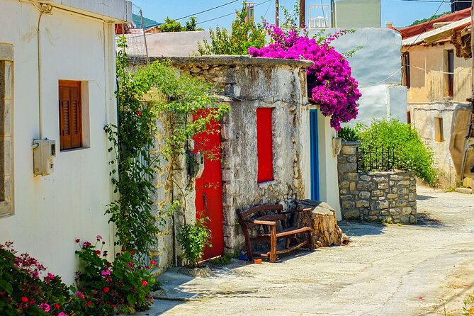 Private Tour of Crete with Knossos Palace and Lassithi Plateau - Why this private Crete day works