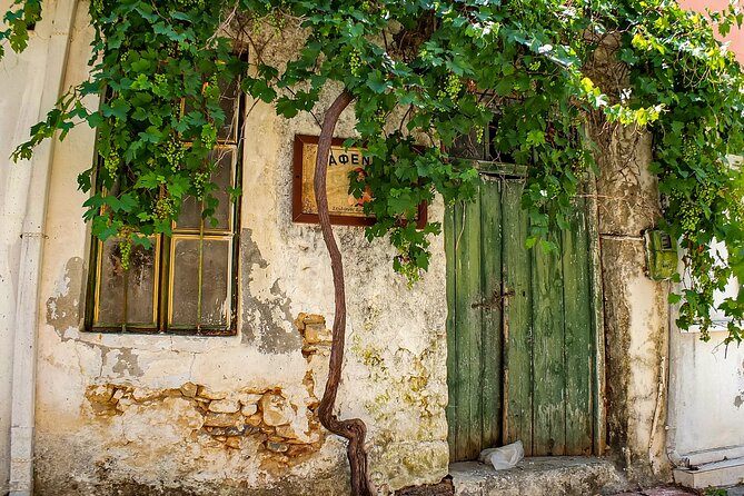 Private Tour of Crete with Knossos Palace and Lassithi Plateau - Choosing between Avdou, Mochos, and Krasi