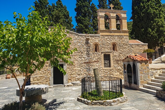 Private Tour of Crete with Knossos Palace and Lassithi Plateau - What you see at the Omalia Olive Press