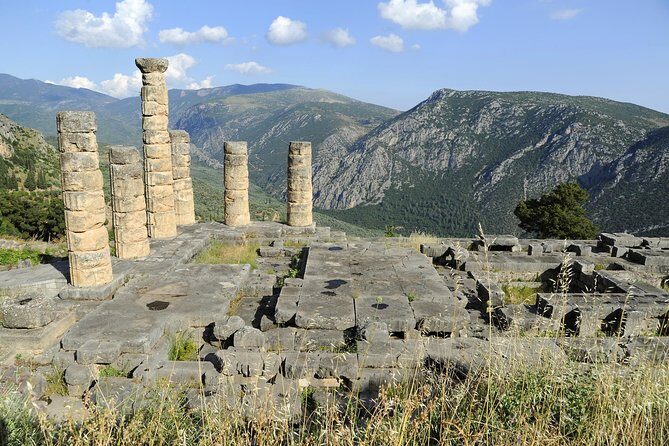 Private Tour of Delphi & Arachova from Athens - Driver versus licensed guide: choosing what kind of day you want
