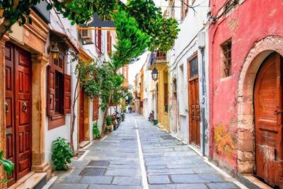 Private Tour Rethymno: Spili, Preveli, Kourtaliotiko, Old Town - Walking into Kourtaliotiko Gorge