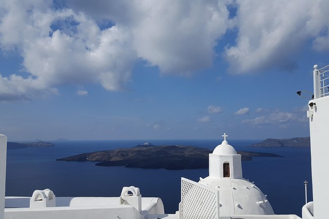 Private Tour Santorini best Attractions - Pyrgos, the old capital, and its Venetian castle