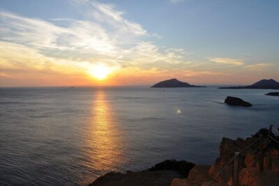 Private Tour with the Best Sunset at Sounion and Vouliagmeni Lake - Lake Vouliagmeni: a short stop with a natural story