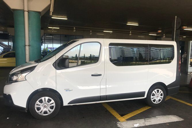 Private Transfer Athens Airport Pick-up (Shuttle Service) - The ride time: about 1 hour, and why that matters