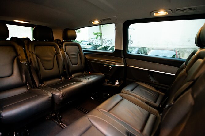 Private Transfer Athens International Airport to Athens Center - A smoother first hour in Athens