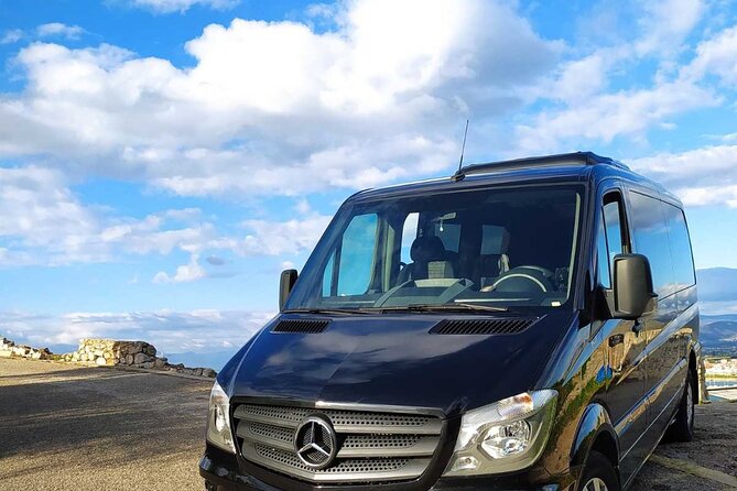 Private Transfer from Athens Airport to Athens City Center - The private ride into central Athens