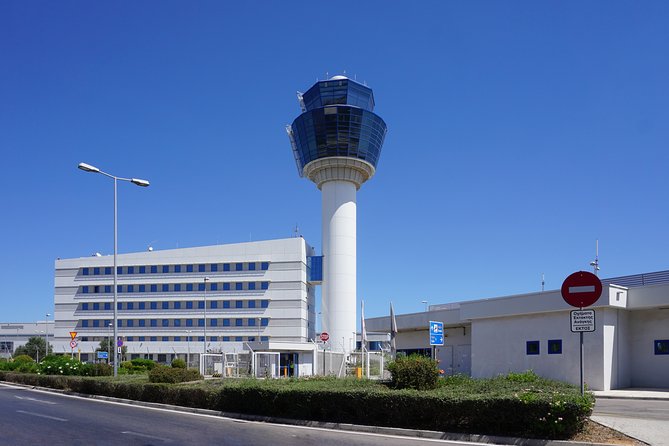 Private Transfer from Athens Airport to Piraeus Port - What the $54.41 price means