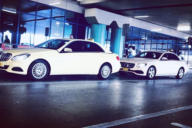 Private transfer from Athens International Airport to ATHENS CITY - Airport pickup at Athens International: the sign, the hall, and the timing