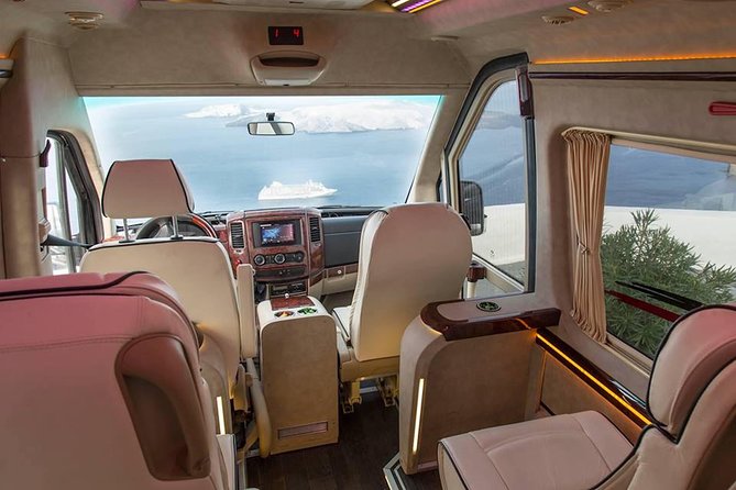 Private Transfer , from or to Santorini Airport / Port / Hotel - The ride to your hotel or Airbnb