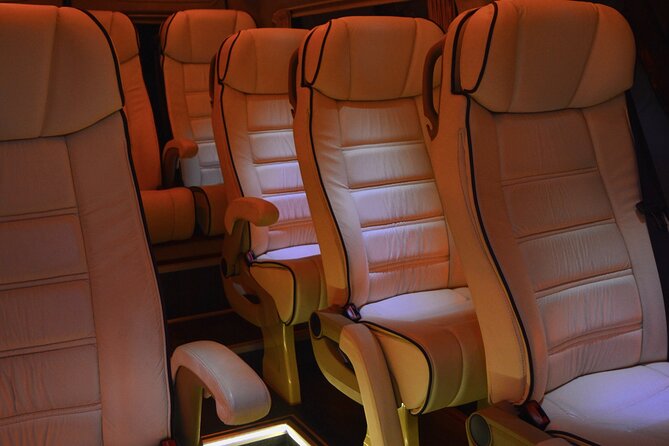 Private Transfer , from or to Santorini Airport / Port / Hotel - Who will get the most value