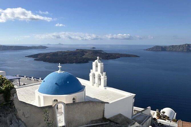 Private Transfer from Santorini Airport to all destination - The Timing Advantage: 24/7 Service for Flights That Don’t Cooperate