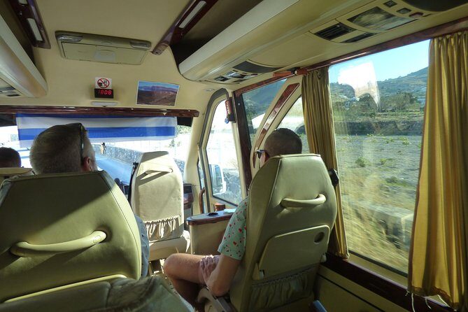 Private Transfer Santorini - Drop-Off at Port and Airport: Getting to Check-In Fast