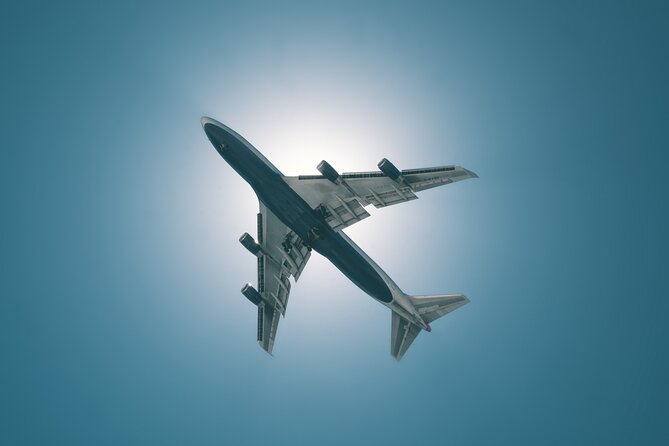 Private Transfer - Santorini Airport, Port & Hotel - Why a private Santorini arrival can be worth it