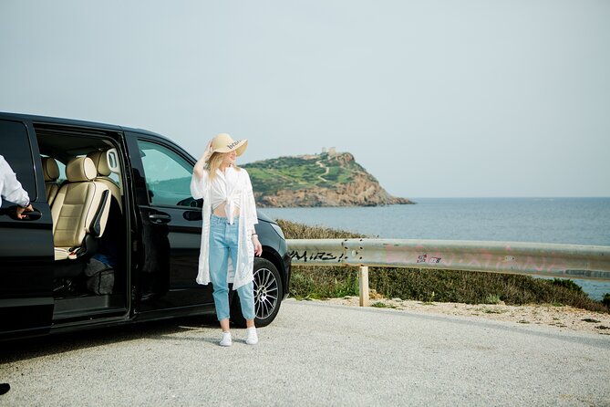 Private Transfers from Athens Int. Airport to Athens City - The 45 to 60 minute ride into Athens