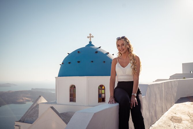 Private Walking Tour in Santorini with Personal Photographer - What the praise tells you about the service