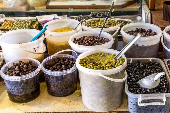 PRIVATE Walking Tour with Lunch and Wine Tasting by a Sommelier - Pickup, schedule, and how to use the 4–5 hours well