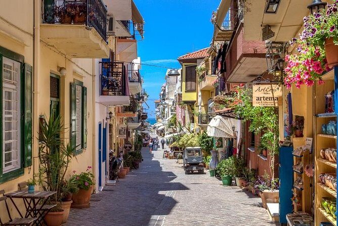 PRIVATE Walking Tour with Lunch and Wine Tasting by a Sommelier - Price and value: what $193.50 really buys you