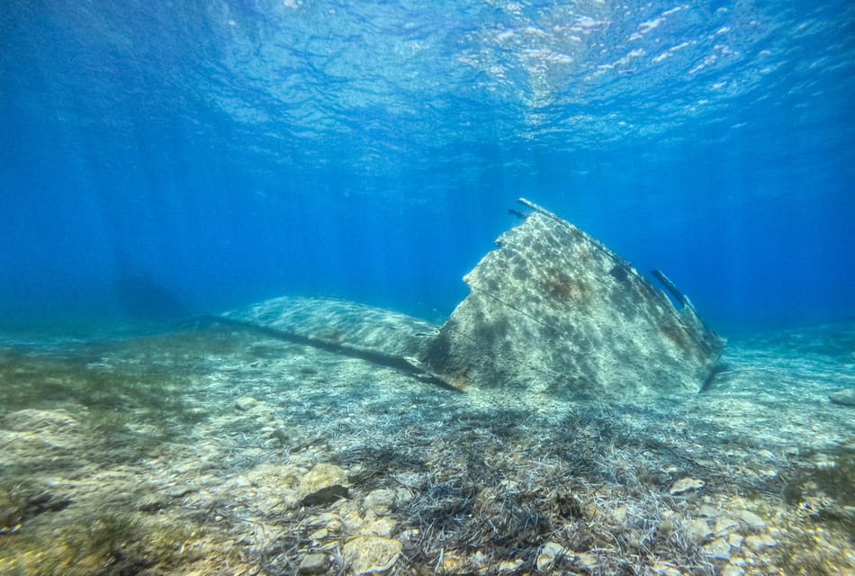 Proti Island: Snorkeling Boat Tour - Leaving Marathopolis with Scuba Turtles