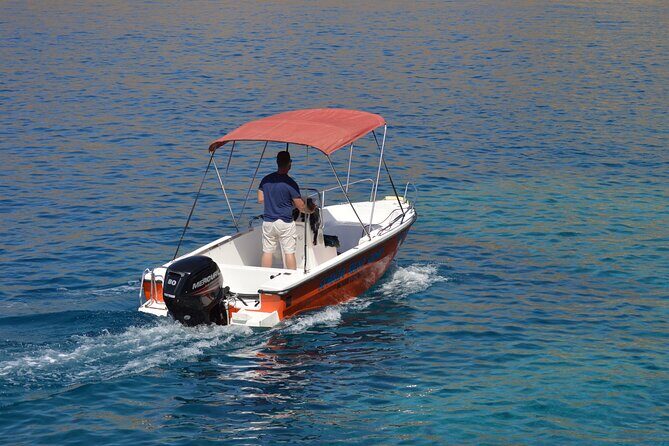 RENT A BOAT 5,5m-30hp LICENCE FREE MARATHI - Who This Licence-Free Boat Rental Suits Best