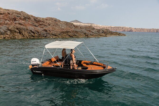 Rent a boat - Making Your Own Route Around Santorini and Thirasia