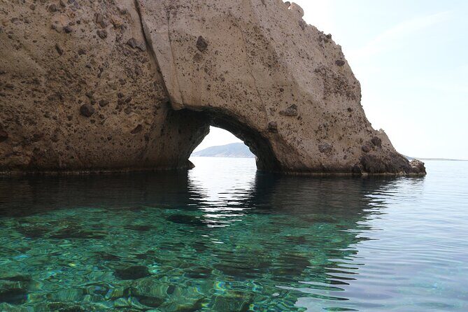 Rent a Boat Licence-Free to Discover Paros - Cruising toward Antiparos: when wind decides