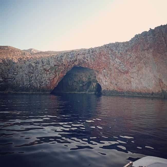 Rental boat,Kalyves,Chania - Entering the Boat: 16-Foot Freedom in Kalyves