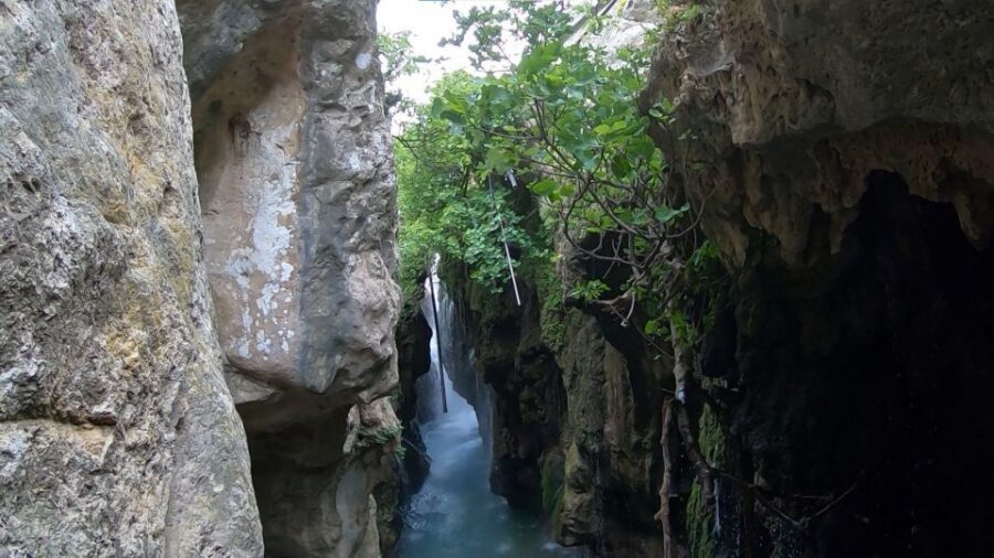 Rethymno: Canyoning Tour in the Kourtaliotiko Gorge - The riverbed trek and the fairy cave stop
