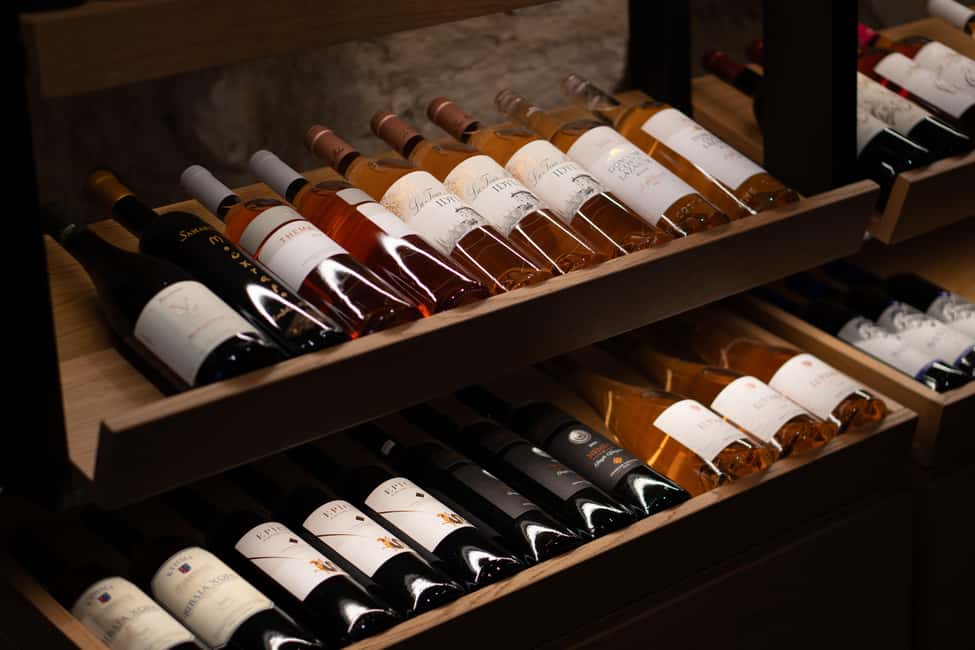 Rethymno: Cretan Wine Tasting Guided Tour with Local Food - Why the small group size matters