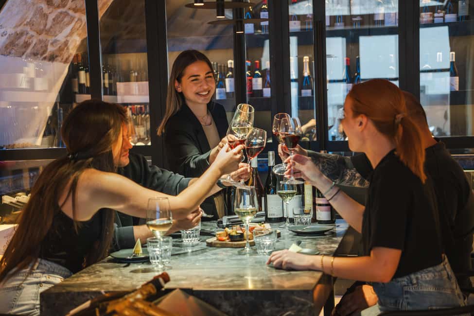 Rethymno: Cretan Wine Tasting Guided Tour with Local Food - What the 90-minute schedule feels like