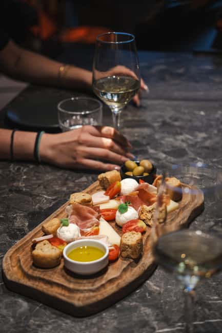 Rethymno: Cretan Wine Tasting Guided Tour with Local Food - Antigone’s relaxed approach