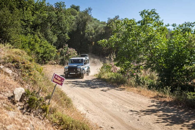 Rethymno: Full-Day Land Rover Safari to Preveli - Prasses Gorge: gorges, vultures, and photo-stop timing
