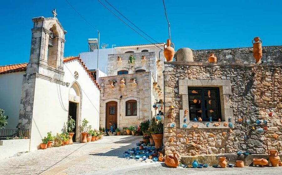 Rethymno: Melidoni Cave and Arkadi Monastery Half-Day Trip - Melidoni Cave: The Start Stop With Valley Views
