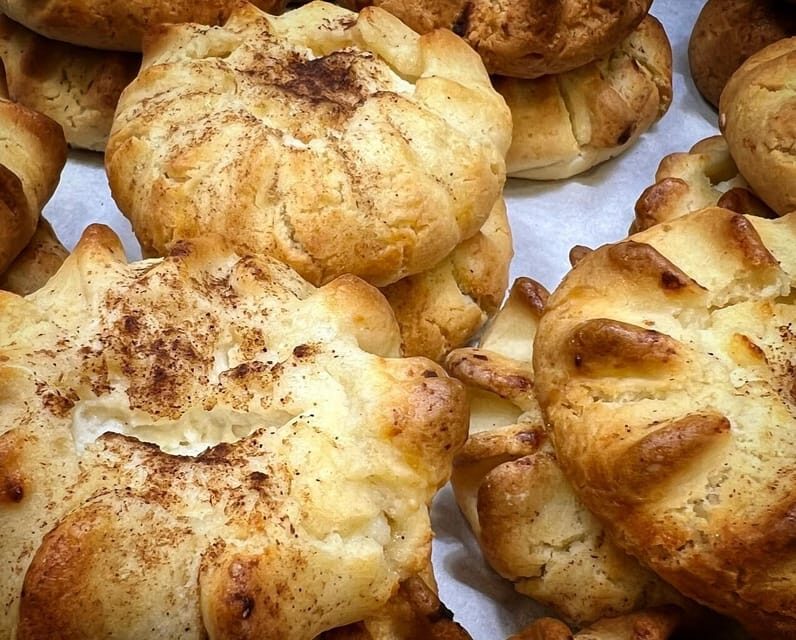 Rethymno Old Town: A Traditional Cretan Food Tour - Local bakery tastings: the quick way to understand Cretan baking culture
