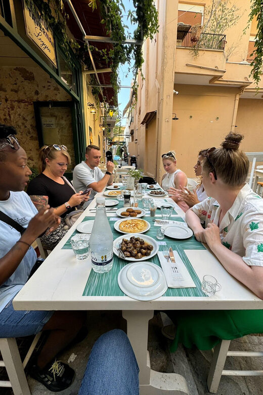 Rethymno Old Town: A Traditional Cretan Food Tour - The Venetian mansion philo workshop: kantaifi and baklava, made and tasted