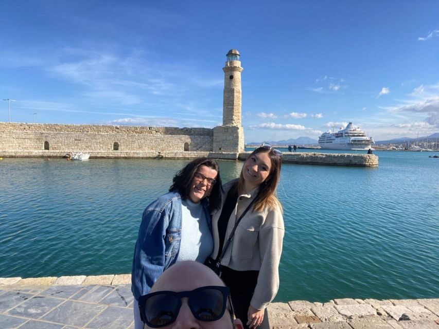Rethymno: Old Town Walking Tour with Meal - Walking the Old Town with a meal plan, not a checklist