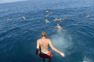 Rethymno: Pirate Boat Cruise with Swimming Stop - Setting Sail West: Fortezza and the Gerani Bay Cruise Pace