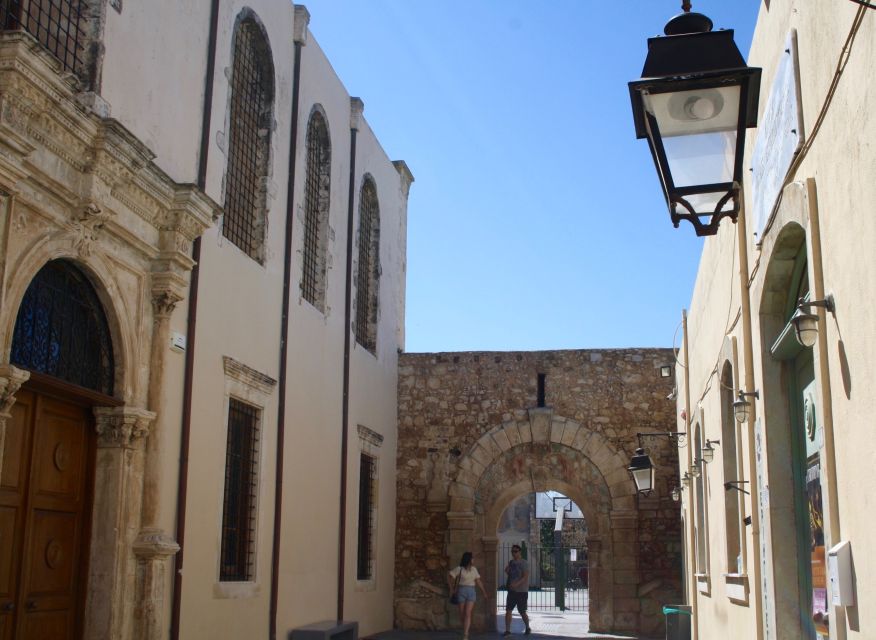 Rethymno: Private Old Town Highlights Tour with Street Food - Key points to know before you book