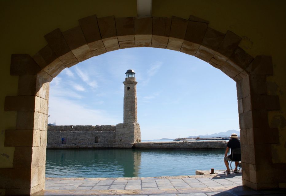 Rethymno: Private Old Town Highlights Tour with Street Food - Why the private format affects the value