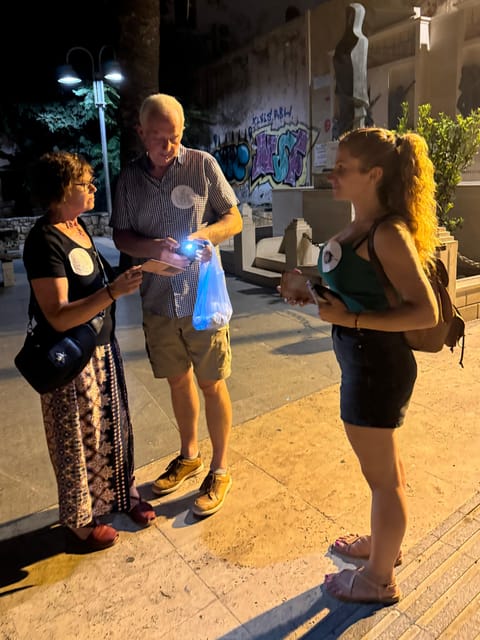 Rethymno Scavenger Hunt: Pirates, Food, Alcohol & Treasures - Food and spirits as the treasure