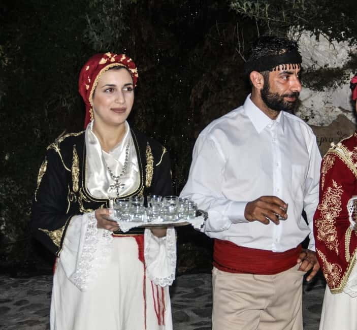 Rethymnon: Cretan Night with Dinner and Live Music - Key things I’d circle before booking