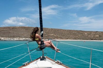 Rhenia island - Small group Sailing adventure (up to 8 guests) - Why Rhenia makes a better half-day escape