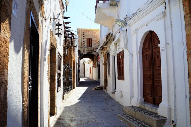 RHODES BEST TOUR FOR SOPHISTICATED TRAVELERS - 15 People/6:30h - The optional pottery stop at Kolymbia