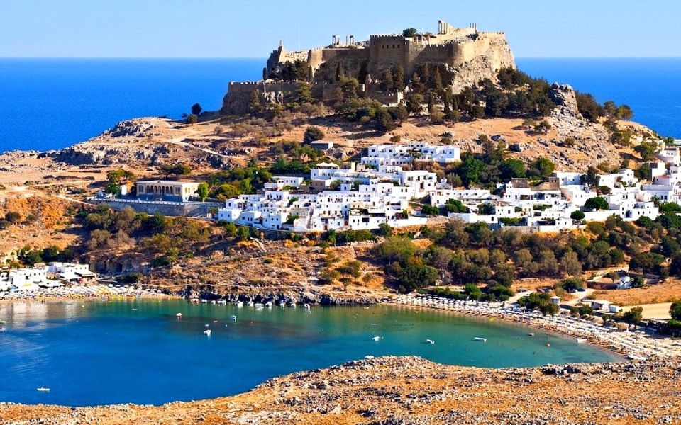 Rhodes: Boat trip to Lindos with Swimming Stops - How crowded is the boat?