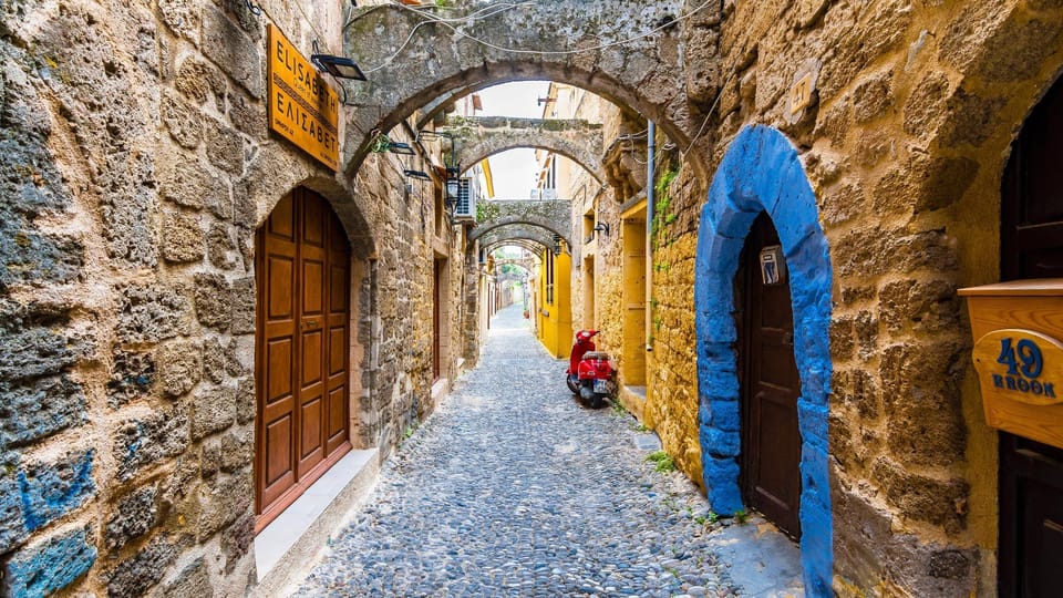 Rhodes: Free exploration of Rhodes City Transfer. - Ancient Rhodes at the Acropolis