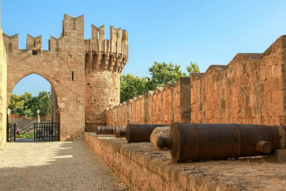 Rhodes: Guided Rhodes City By Night with Live Music & Dinner - Key points at a glance