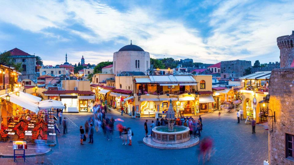 Rhodes: Guided Rhodes City By Night with Live Music & Dinner - What this Rhodes night tour is really designed to do