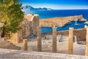 Rhodes: Lindos Acropolis Entry Ticket & Optional Audio Guide - The walk up from Lindos: steps, shade limits, and practical comfort
