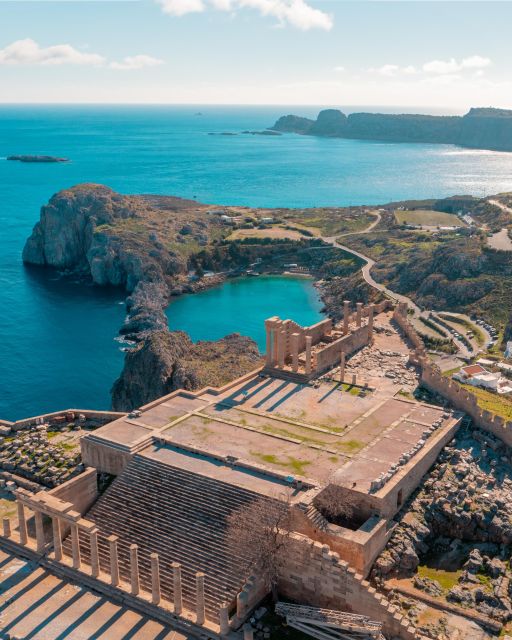 Rhodes: Lindos Bus Tour with Free Time to Explore - Arriving above the village
