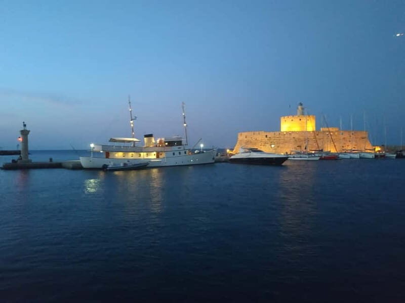 Rhodes: Night Cruise with Live Music and Sightseeing. - Included Drinks and the No-Food Factor: Plan Like a Local