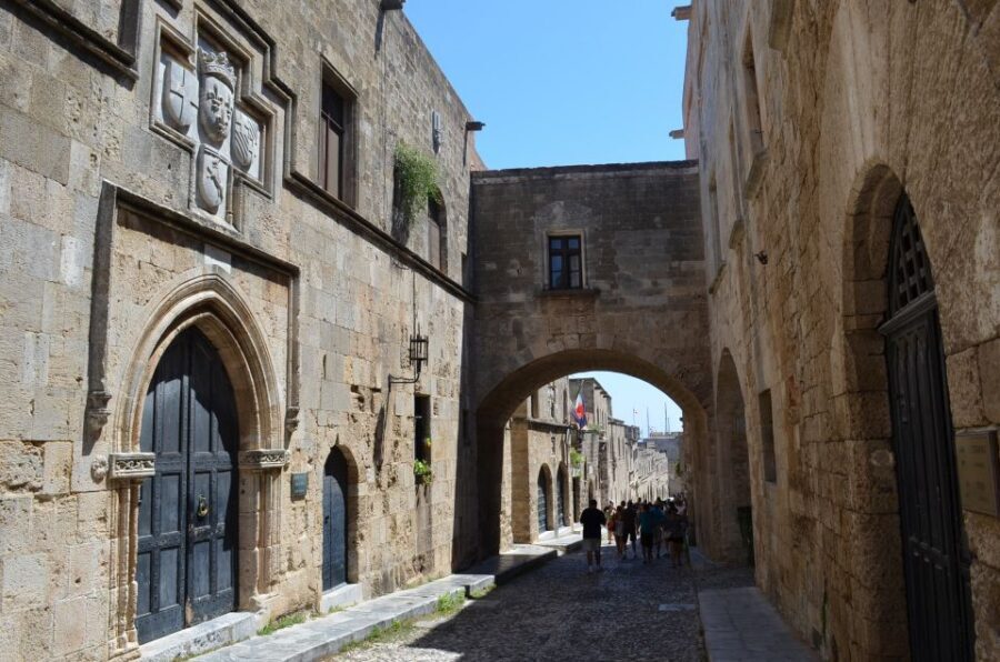 Rhodes: Old Town Walking Tour with Guide - Coffee, tea, and pastries: the stops that make it feel local